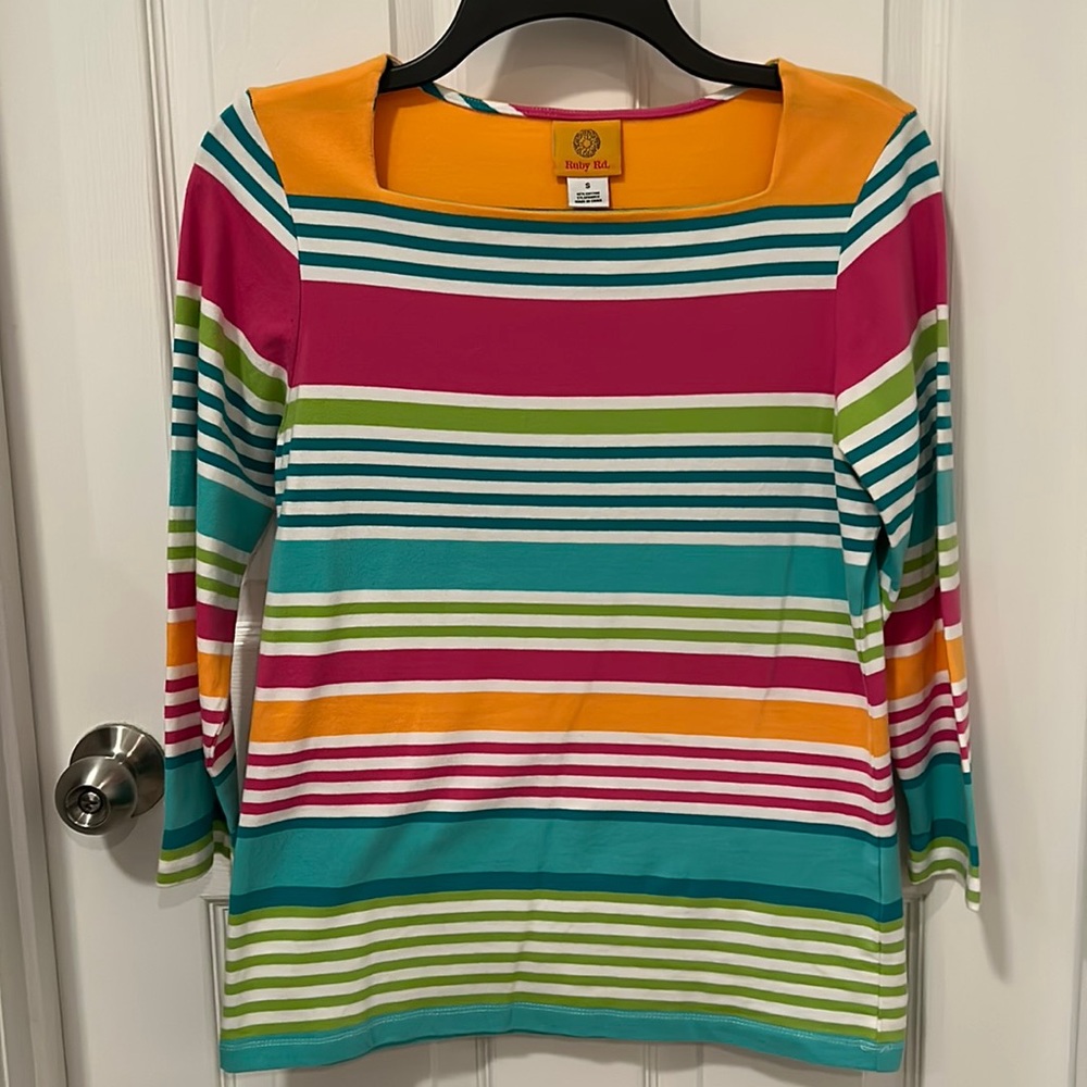 Ruby Rd size small top